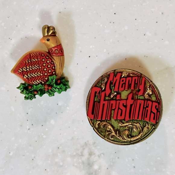 Vintage Hallmark Cards Christmas Lapel Pins Set of 2 - Picture 1 of 2